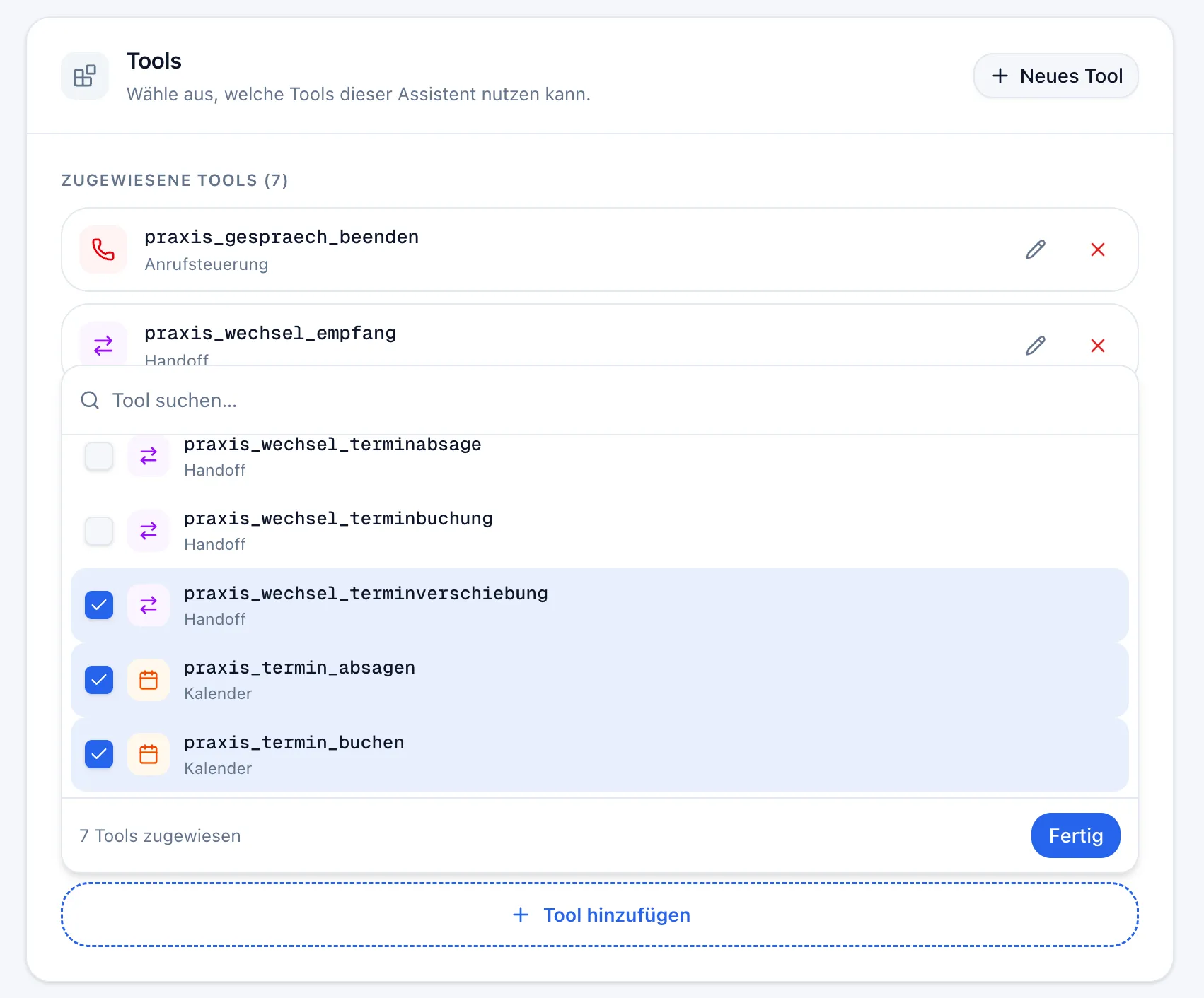 Sektion „Tools“ im Assistant-Editor mit zugewiesenen Tools und geöffnetem „Tool hinzufügen“-Picker