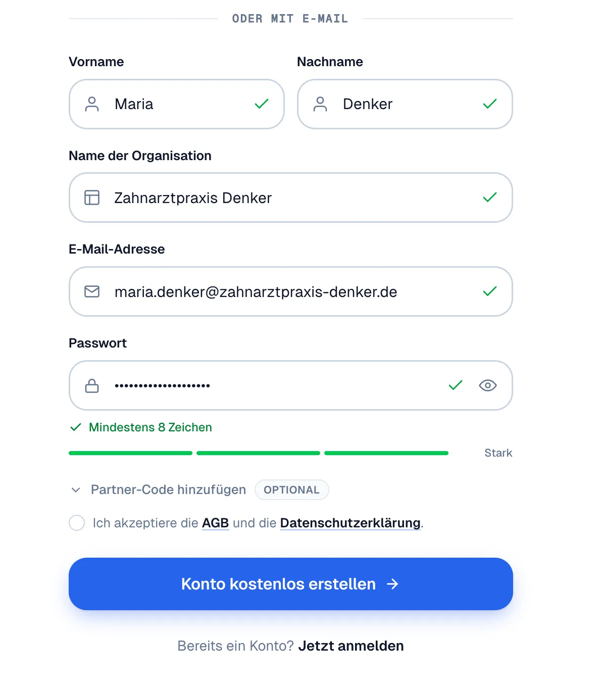 Ausgefülltes Registrierungsformular mit den Feldern Vorname, Nachname, Name der Organisation, E-Mail-Adresse und Passwort